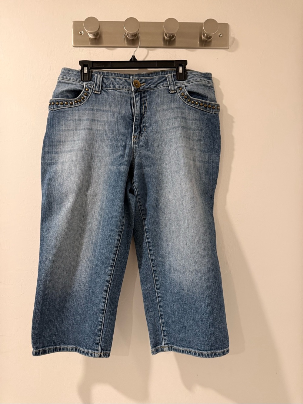 L.A. Blues Stud-Trim Cropped Midwash Blue Jeans